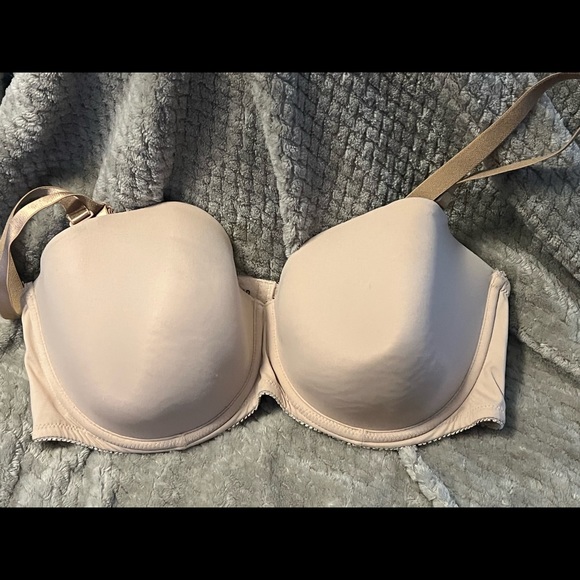 Torrid multi ways strapless bra without original straps 42D - Picture 3 of 3